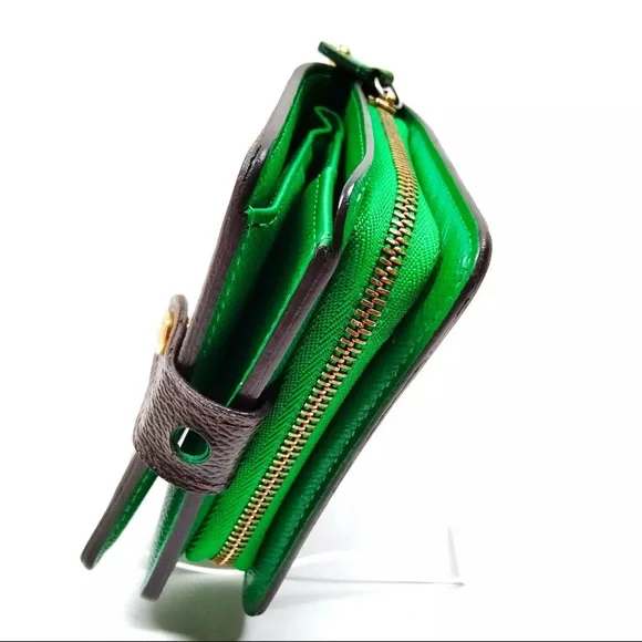 ❌ SOLD❌ Louis Vuitton Monogram Perforated Compact Zippy Wallet - Picture 3 of 8